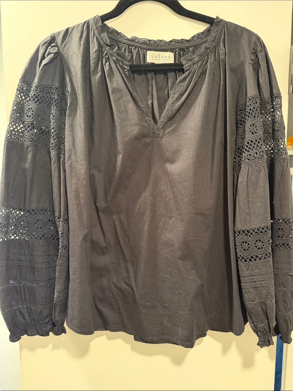 Like New Velvet by Graham & Spencer Black Lace-Inset Peasant Blouse Size Small